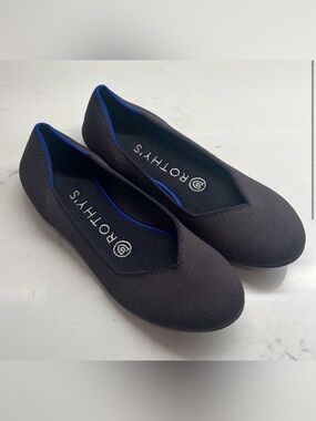 Rothys Women's Round-Toe Ballet Flat Shoes in Gray & Navy Size:8